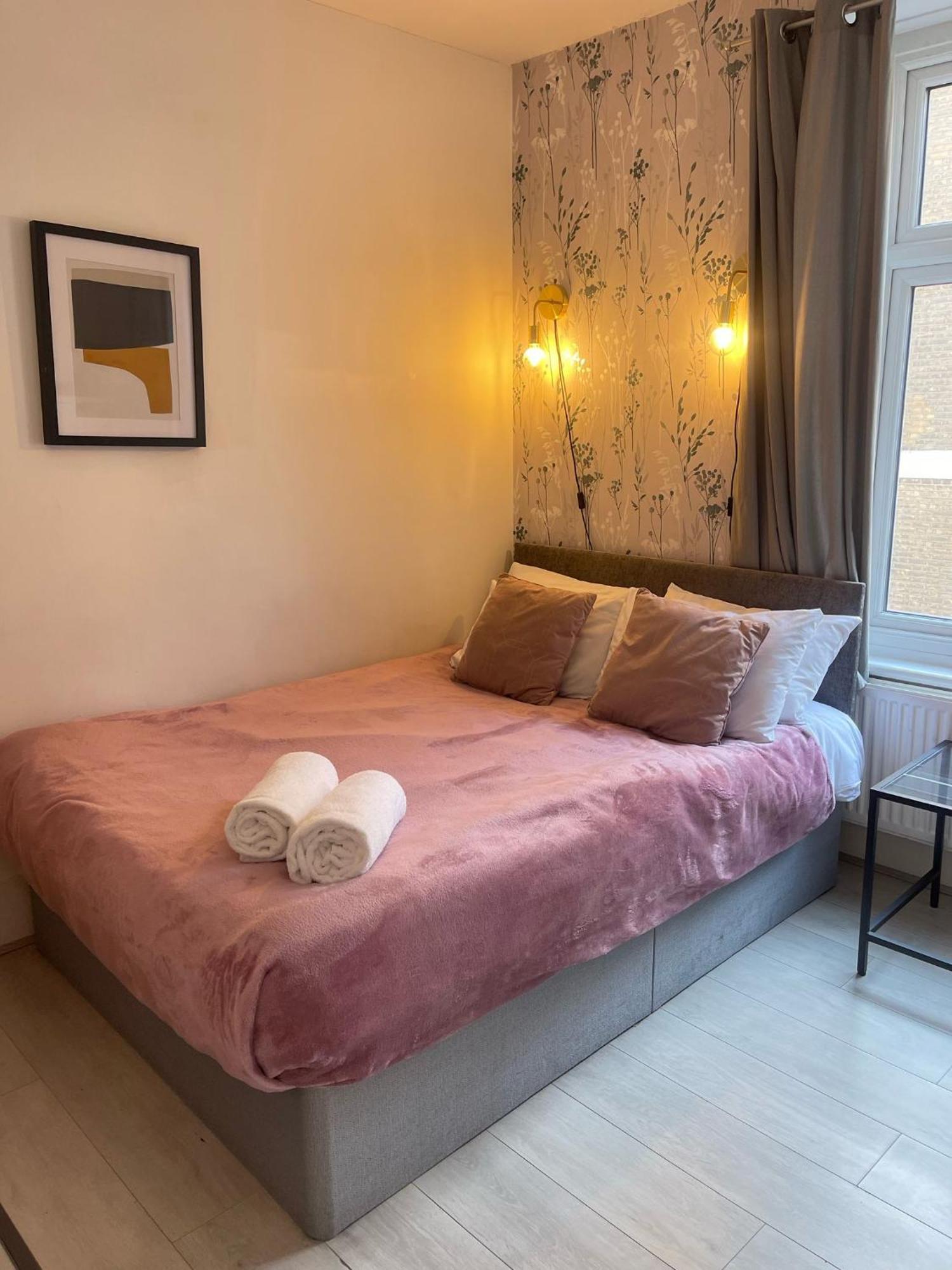 Lovely 2 Bed Flat 2 Floor Miles London Exterior photo