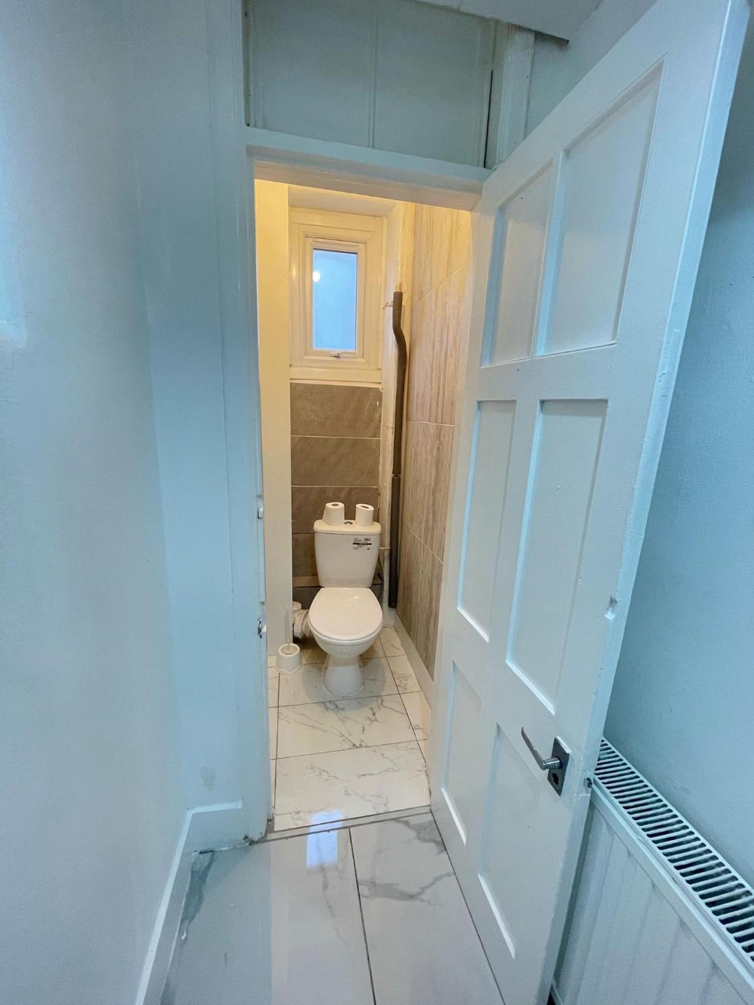 Lovely 2 Bed Flat 2 Floor Miles London Exterior photo