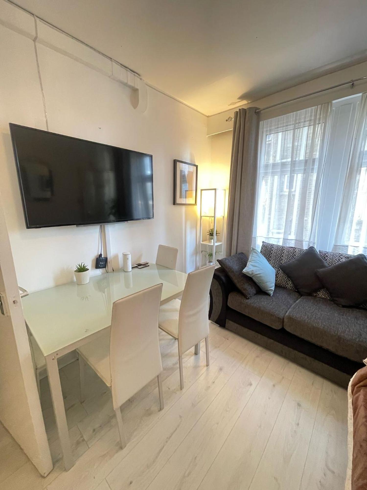Lovely 2 Bed Flat 2 Floor Miles London Exterior photo
