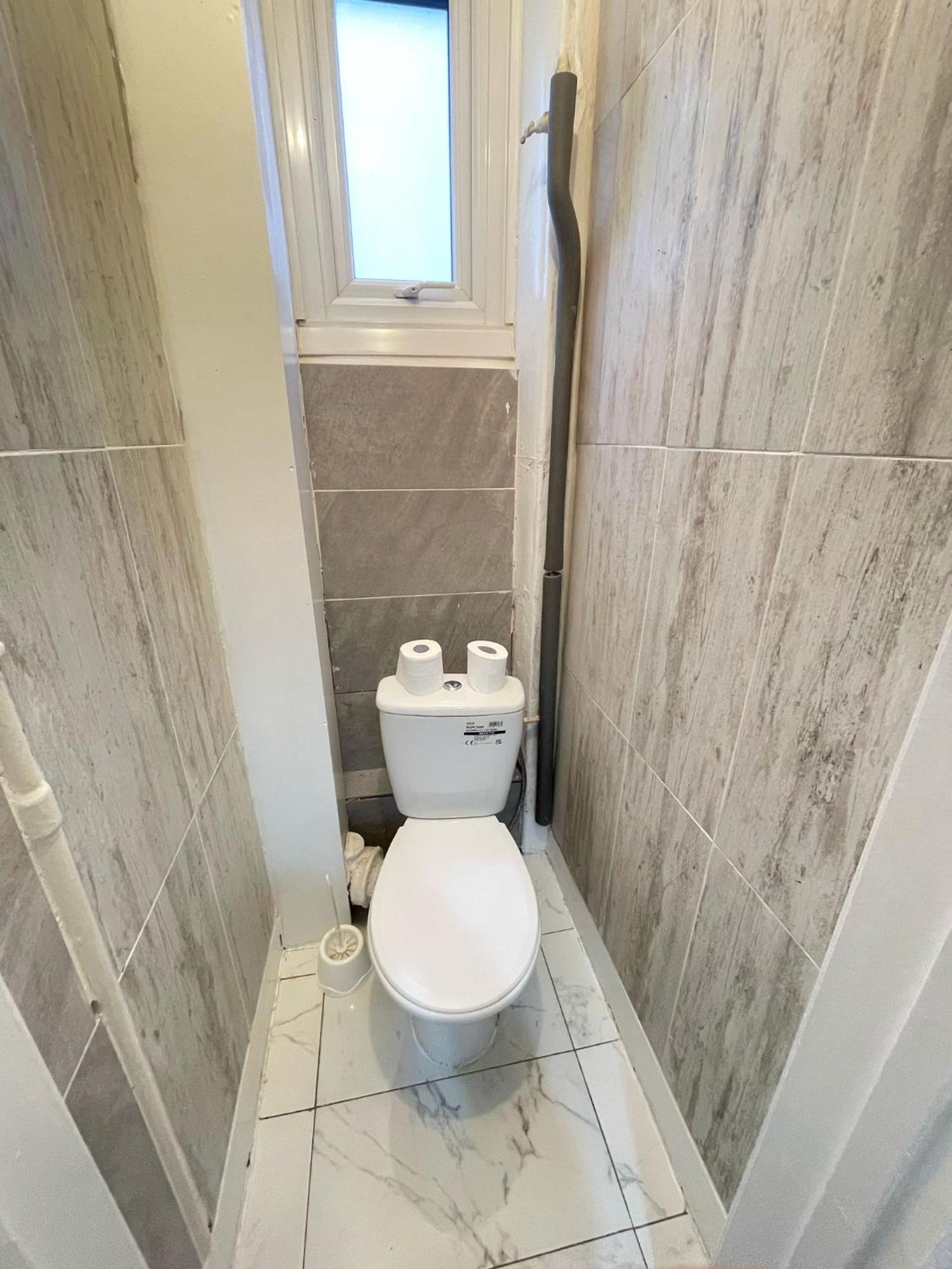 Lovely 2 Bed Flat 2 Floor Miles London Exterior photo
